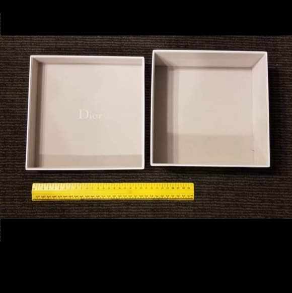 DIOR Gift Box - Picture 3 of 4